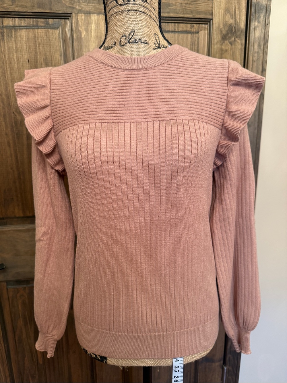 Ribbed Ruffle Shoulder Sweater - Dusty Rose